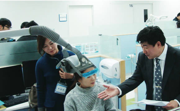 대한안면통증·구강내과학회가 지난 16일 서울대 치과병원에서 ‘턱관절 장애 최신 치료 Advanced Course’ 연수회를 열었다.