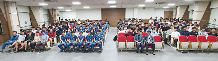 전북치대가 지난 1일 본과 전체 학생들을 대상으로 법의학 특강을 진행했다.<전북치대 제공>