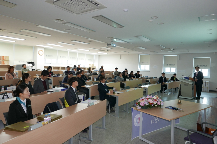 사진은 지난해 열린 2019 원광치대 종합학술대회 강의장 모습.<전수환 기자>