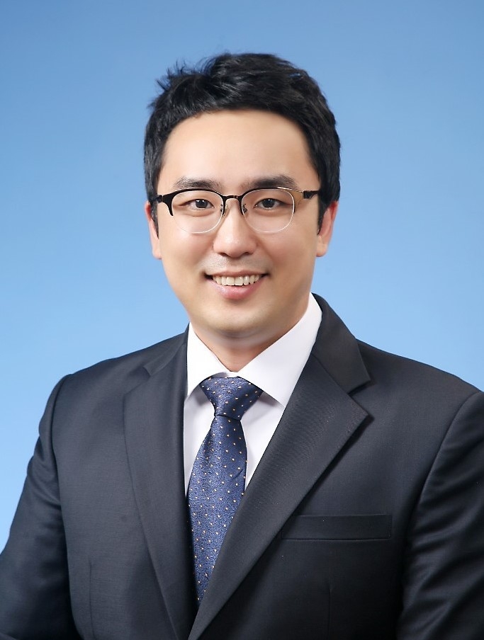 홍정표 이믿음치과의원 원장