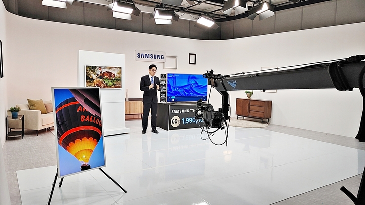 덴올 라이브커머스 리허설 장면<오스템 제공>