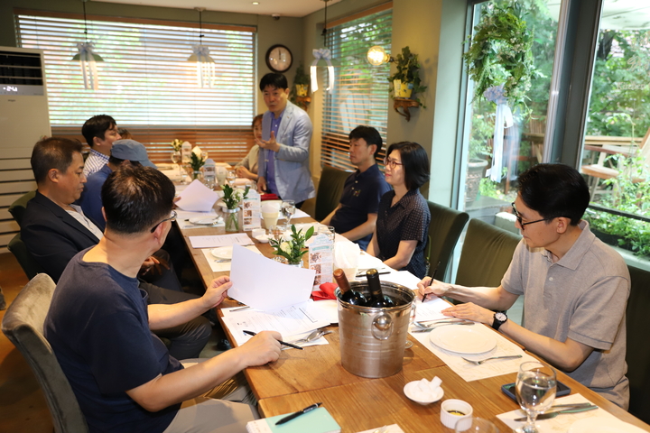 2023년도 제1회 공보위원회가 지난 23일 중구의 한 식당에서 열렸다. <전수환 기자>
