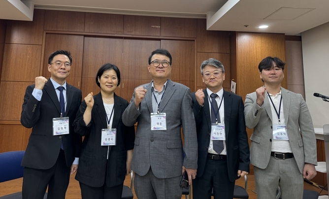 2025년 KAO 춘계학술대회 기자간담회가 지난 5월 24일 서울대치과병원 8층에서 진행됐다.