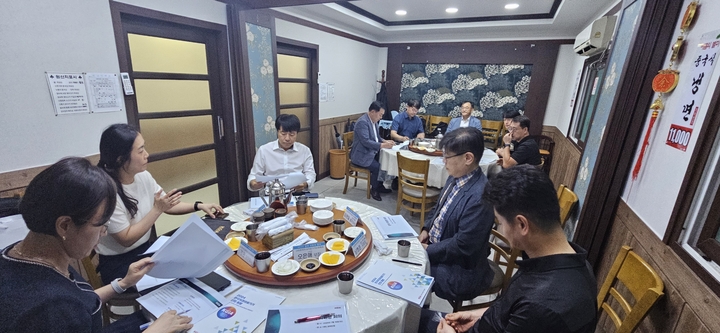 한국치과의료기기산업협회가 지난 10일 서울 웨스틴조선호텔에서 ‘2025 치과계 최고경영자 간담회’를 개최했다.<치산협 제공>