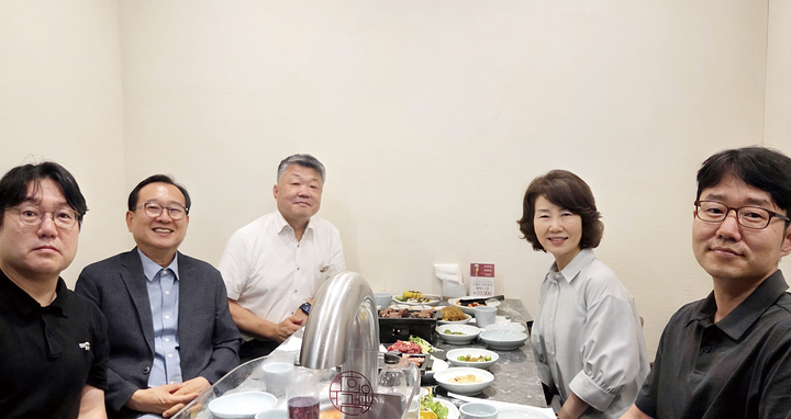 치과계 교육기관 대표자들이 모여 교육 현장 제도 발전을 위해 혜안을 나눴다.