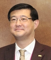 김 욱 턱관절장애 교육연구회 회장