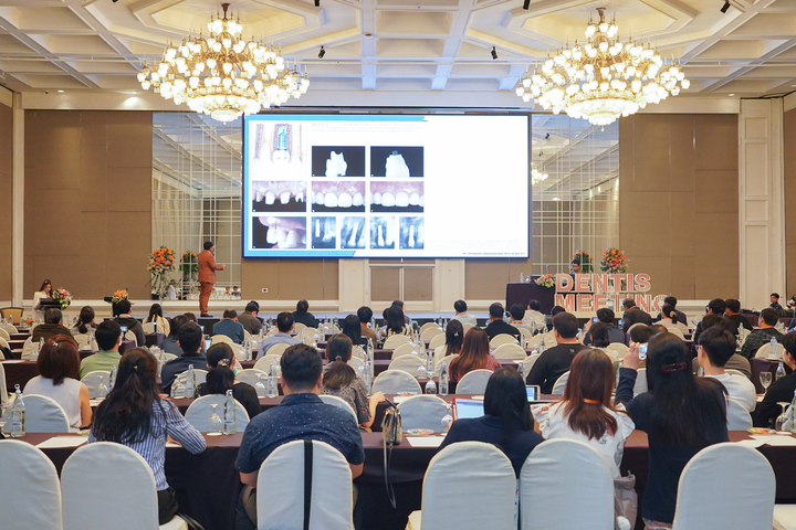 덴티스는 지난 8일 태국 방콕 Centara Grand at Central Plaza Ladprao Bangkok에서 ‘DENTIS MEETING’을 성공적으로 개최했다.<덴티스 제공>
