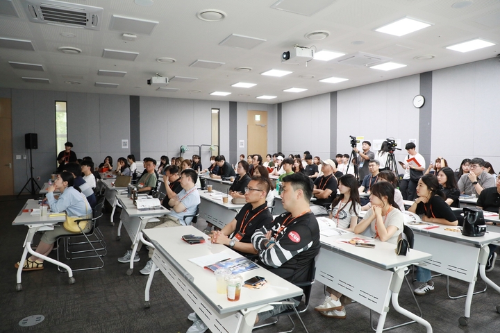 지난해 열린 ‘오스템미팅 2024’ 현장 모습‘<오스템 제공>