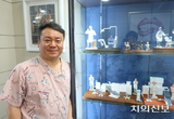 작은 세계 속 커다란 치과계 역사를 보다