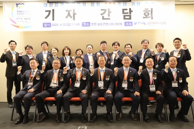 “입추 여지없는 강의장에 전율, 감사합니다!”
