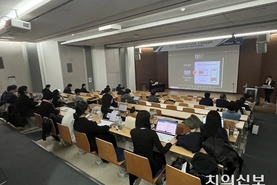 치과계 스며든 AI 기술 A to Z 조명