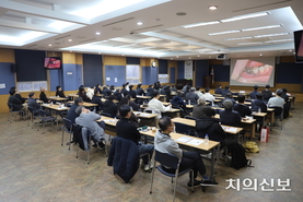 턱관절부터 임플란트까지 연말 알찬 마무리