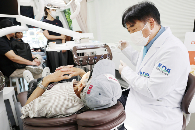 올해부터 노인·장애인시설 출장 구강검진 시행