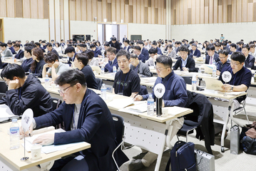 치협 총회 핫 이슈 “불법 척결, 수가 정상화” 압축
