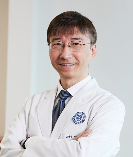 이기준 세계 임플란트 교정학회 회장 연임