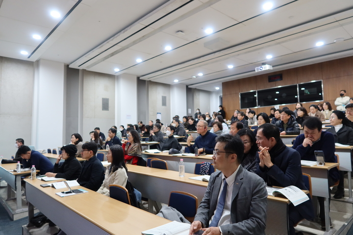 "구강돌봄 필수" 방문치과진료 노하우 열공